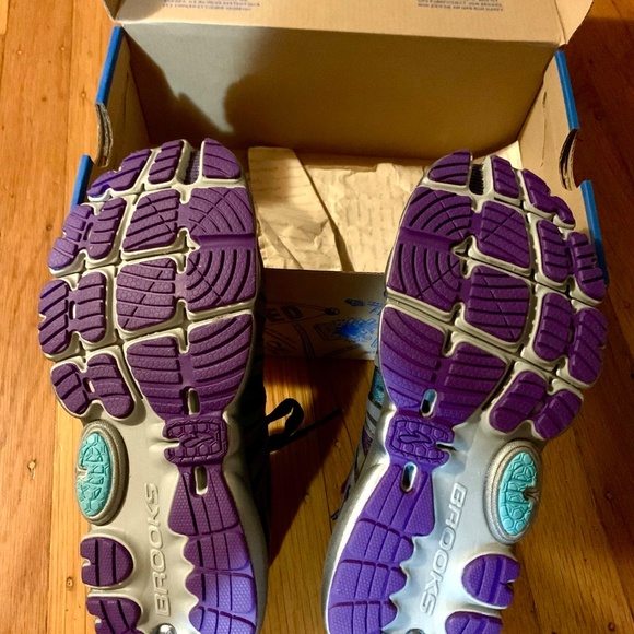 Women’s Brooks Pure Cadence Pronation/Plantar Fasciitis Running Shoes - Picture 6 of 8